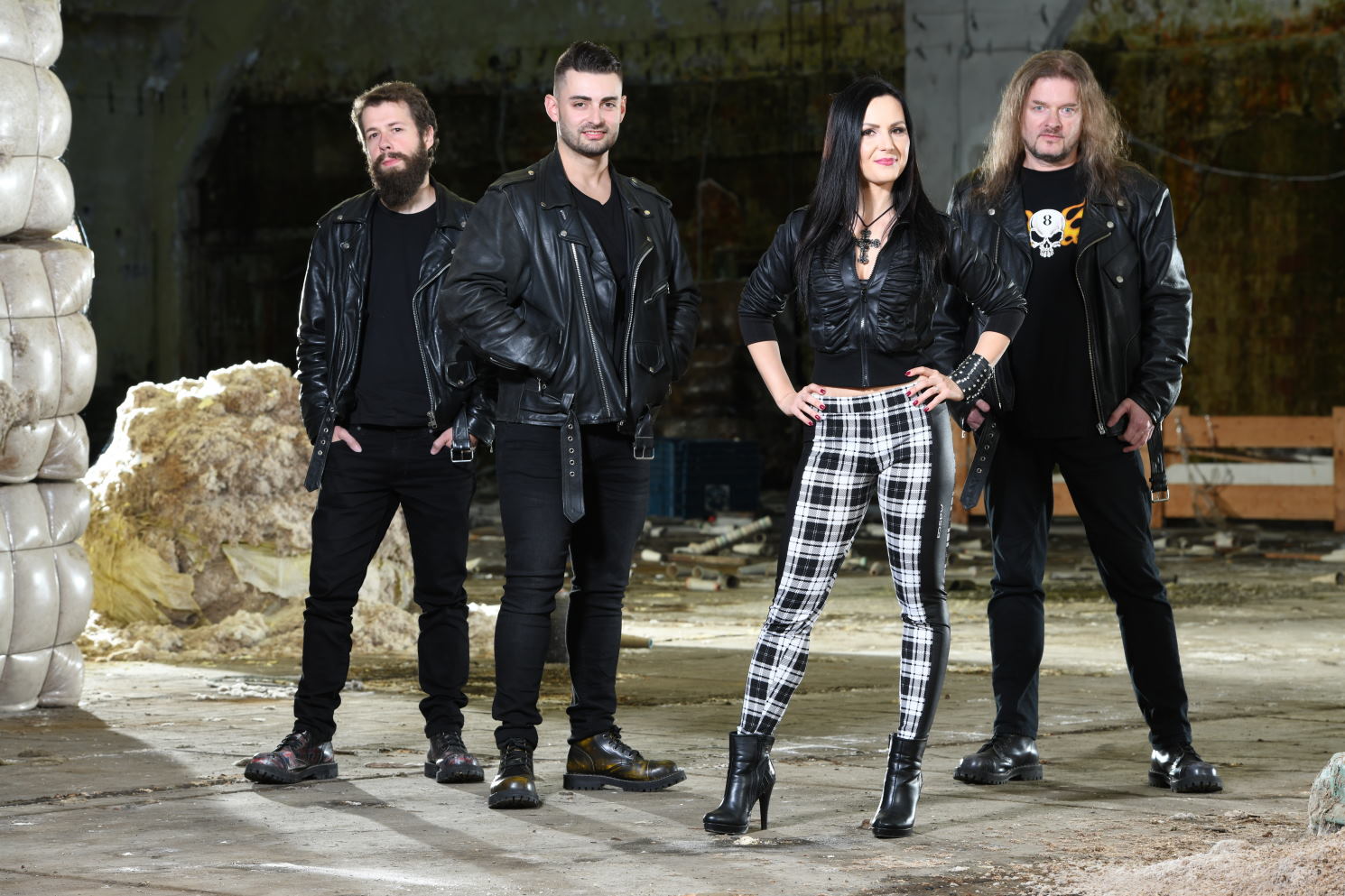 Čierny motýľ od Lady Jane poteší každú rockovú dušu • ROCKER.sk