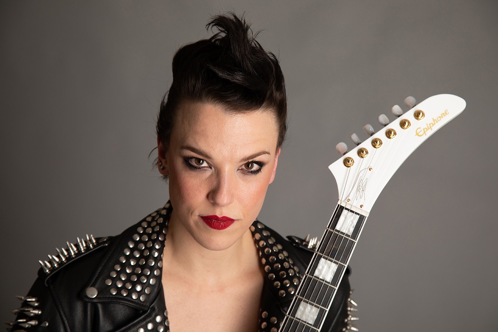 Lzzy Hale prespievala legendárnu skladbu 'I Will Always Love You'