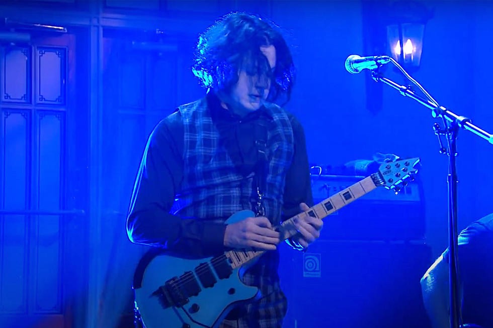 Jack White si uctil Eddieho Van Halena: Vystúpil s gitarou